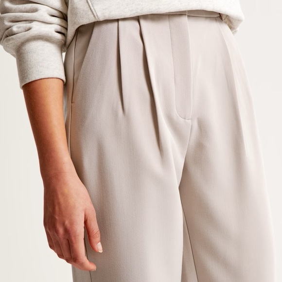 A&F Sloane Tailored Pant - Picture 3 of 6